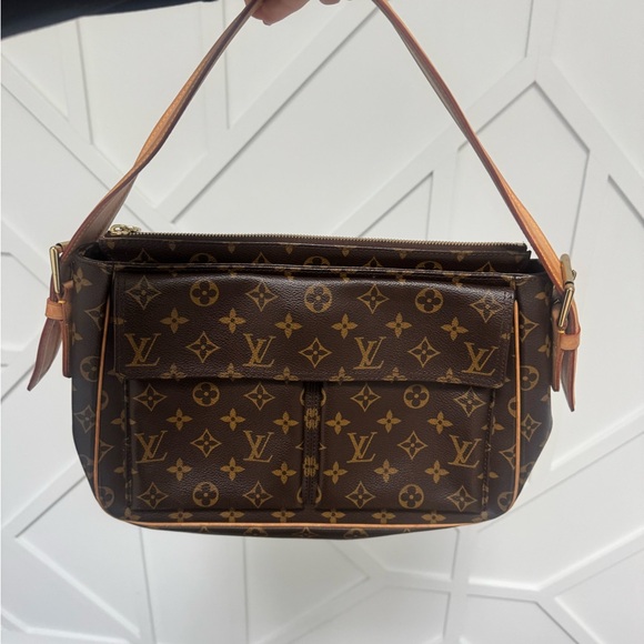 Louis Vuitton Handbags - Louis Vuitton Brown and Tan Monogram Handbag